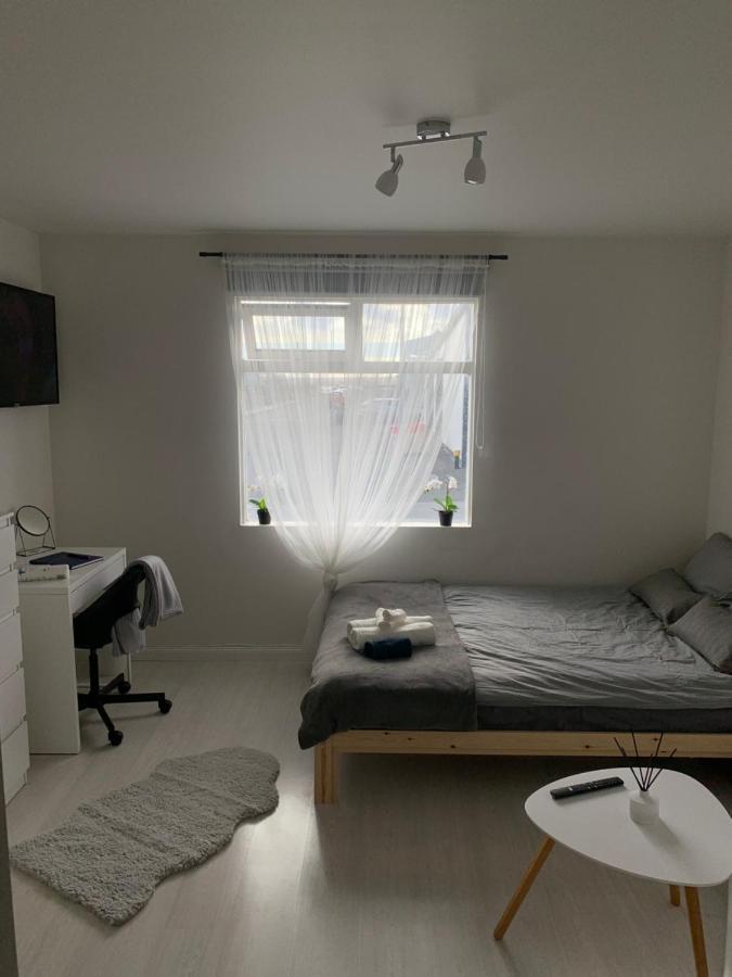 Grindavík R&J Guesthouse Ro0M מראה חיצוני תמונה